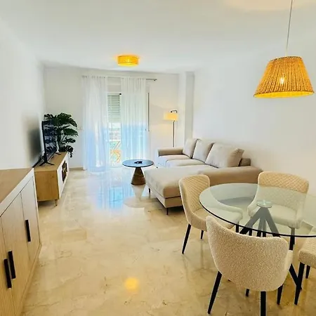 Room City Marismas Centro Ciudad Estepona Exterior photo